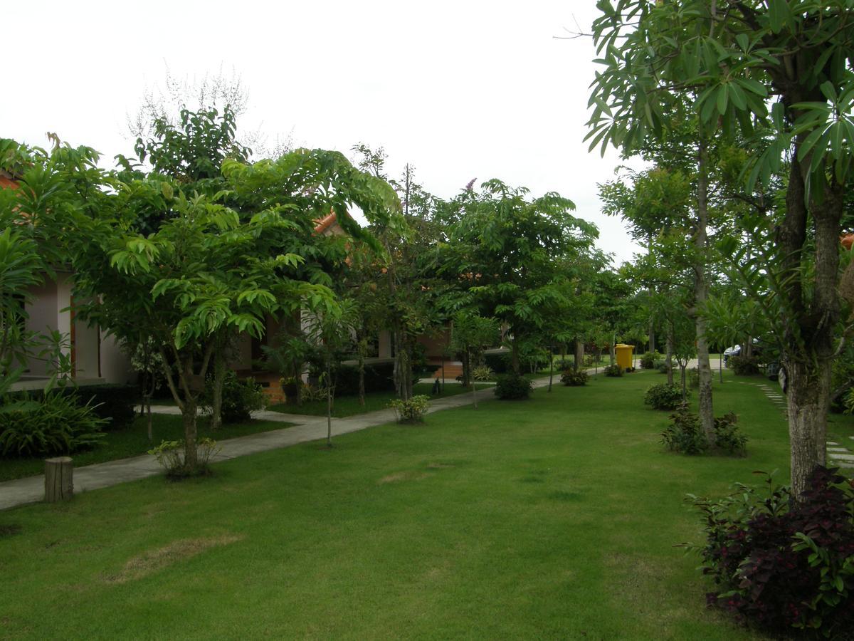 Ton Taan Resort Muang ชะอำ ภายนอก รูปภาพ